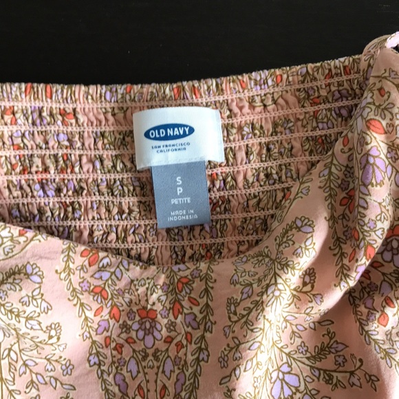 Old Navy summer dress worn once - Picture 8 of 8